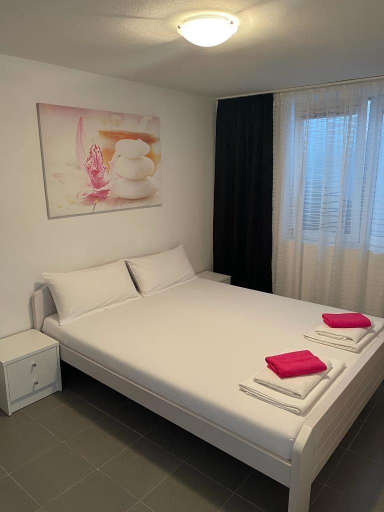 Delfin Apartments Crikvenica Bagian luar foto