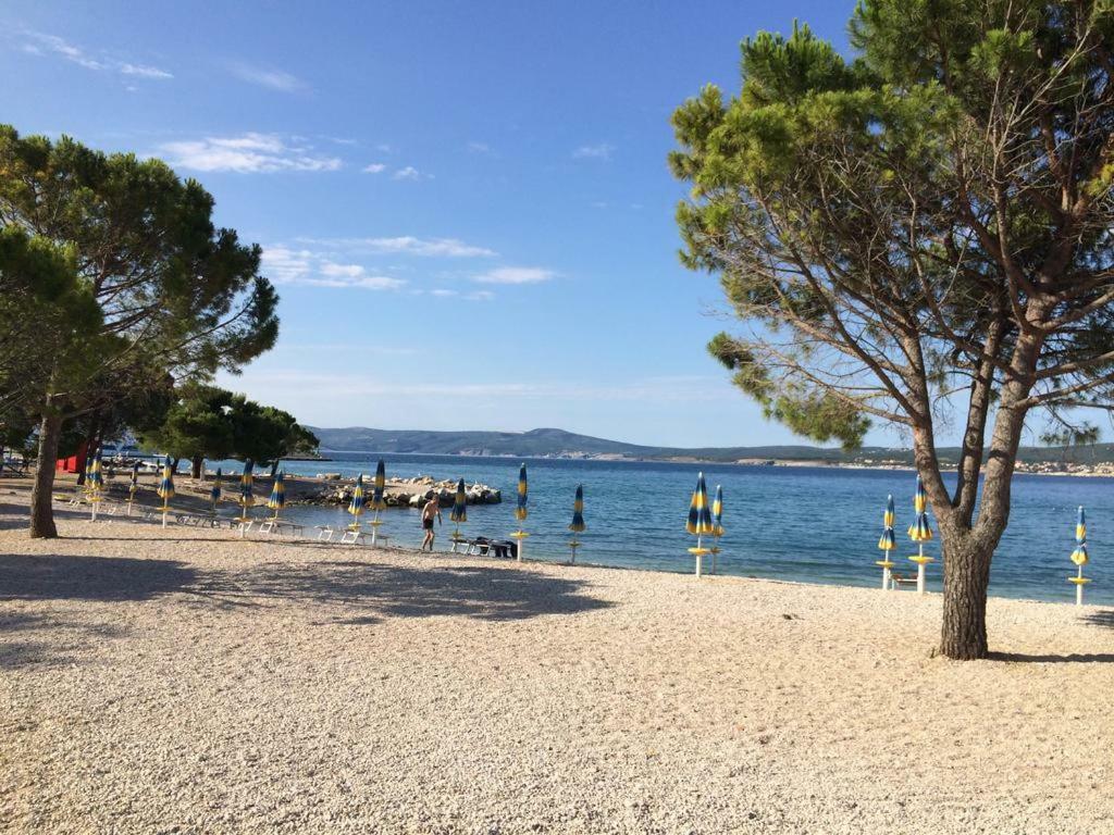 Delfin Apartments Crikvenica Bagian luar foto
