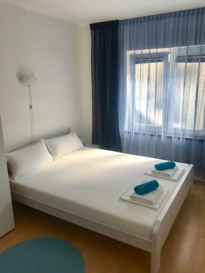 Delfin Apartments Crikvenica Bagian luar foto
